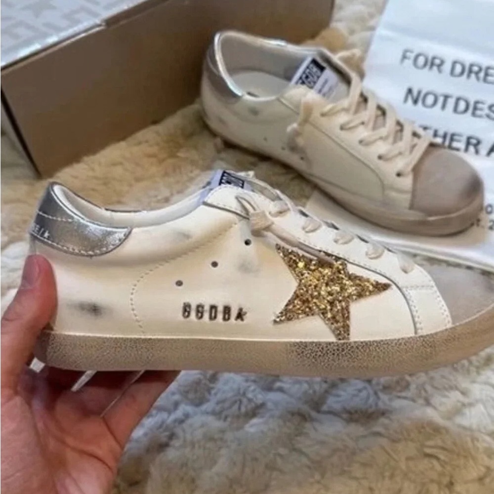 Golden Goose Classic Low - top Star Sneakers - Picture 2 of 5